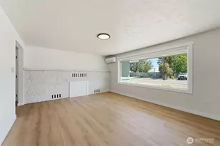 607 S 1st St, Brewster, WA 98812 - Photo 7