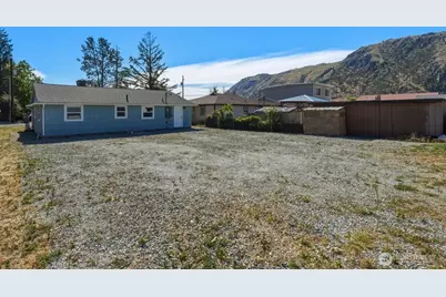 607 S 1st Street, Brewster, WA 98812 - Photo 29