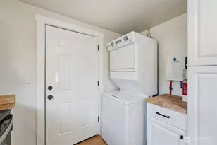 607 S 1st St, Brewster, WA 98812 - Photo 21