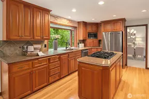 18138 NE 130th Pl, Redmond, WA 98052 - Photo 9