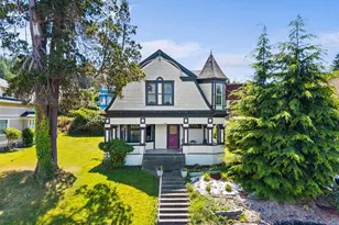 714 W First St, South Bend, WA 98586 - Photo 1