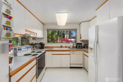 350 Olympic Drive E, Grapeview, WA 98546 - Photo 11