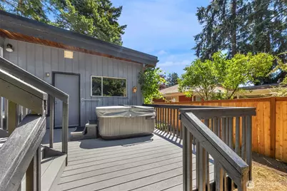 12521 2nd Avenue NE, Seattle, WA 98125 - Photo 33