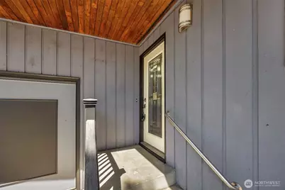 12521 2nd Avenue NE, Seattle, WA 98125 - Photo 31