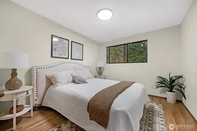 12521 2nd Avenue NE, Seattle, WA 98125 - Photo 19