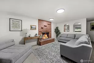 12521 2nd Ave NE, Seattle, WA 98125 - Photo 21
