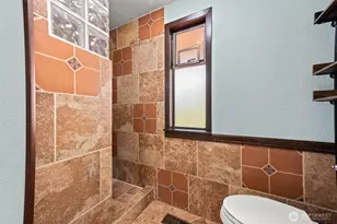 3560 NE Arrowhead Dr, Bremerton, WA 98311 - Photo 29
