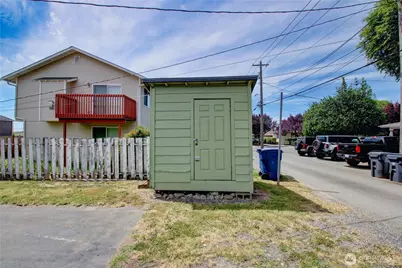 1709 2nd St, Marysville, WA 98270 - Photo 11