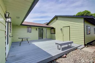 1709 2nd St, Marysville, WA 98270 - Photo 5