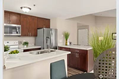 12424 109th Court NE #D304, Kirkland, WA 98034 - Photo 9
