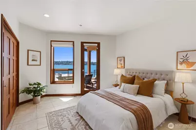 8279 W Mercer Way, Mercer Island, WA 98040 - Photo 35