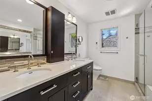 14302 NE 61st St, Redmond, WA 98052 - Photo 29