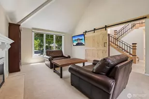 14302 NE 61st St, Redmond, WA 98052 - Photo 9