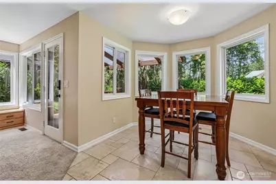 14302 NE 61 Street, Redmond, WA 98052 - Photo 11