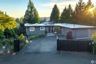 11410 SE 79th St, Newcastle, WA 98056 - Photo 3