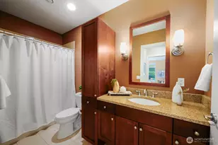 51 Pine St, Edmonds, WA 98020 - Photo 13