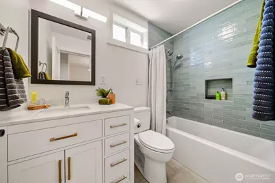 11720 Evanston Avenue N, Seattle, WA 98133 - Photo 15