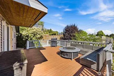 505 NE 78th Street, Seattle, WA 98115 - Photo 17