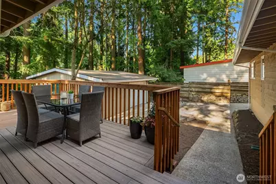 12210 NE 64th Street, Kirkland, WA 98033 - Photo 17