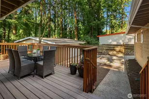 12210 NE 64th St, Kirkland, WA 98033 - Photo 17
