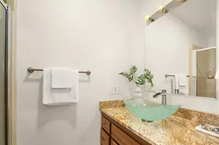 12210 NE 64th St, Kirkland, WA 98033 - Photo 13