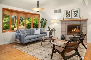 12210 NE 64th St, Kirkland, WA 98033 - Photo 3