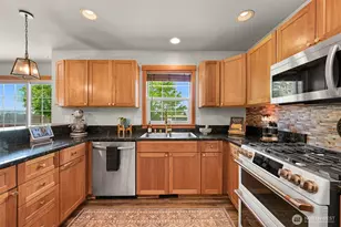 301 Christopher Ln, Everson, WA 98247 - Photo 11