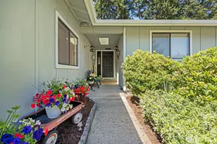 9138 Skokomish Wy NE, Olympia, WA 98516 - Photo 3