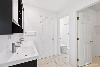 6814 119th Avenue SE, Bellevue, WA 98006 - Photo 11