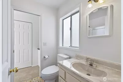 6814 119th Avenue SE, Bellevue, WA 98006 - Photo 15