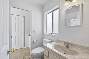 6814 119th Ave SE, Bellevue, WA 98006 - Photo 15