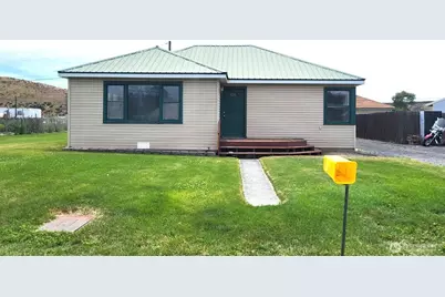 536 Spokane Street, Wilson Creek, WA 98860 - Photo 3