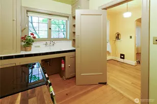 1101 17th Ave, Seattle, WA 98122 - Photo 13