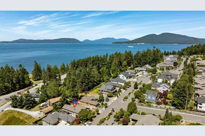 2806 Washington Boulevard, Anacortes, WA 98221 - Photo 3