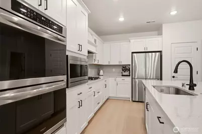 12902 179th Street E, Puyallup, WA 98374 - Photo 9