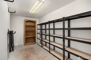 2537 2nd Ave W, Seattle, WA 98119 - Photo 37