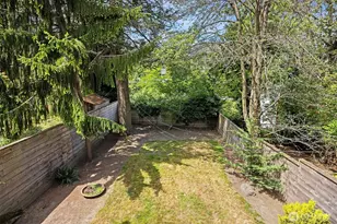 2537 2nd Ave W, Seattle, WA 98119 - Photo 33