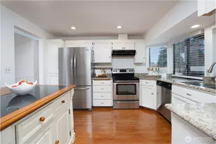 525 E 160th St, Tacoma, WA 98445 - Photo 9