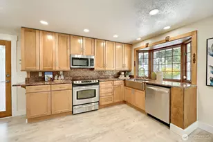 11914 NE 148th St, Kirkland, WA 98034 - Photo 9