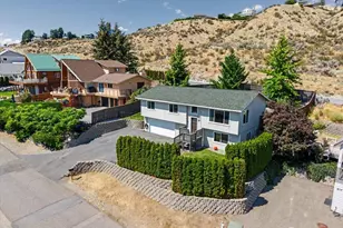215 San Remo Ln, Chelan, WA 98816 - Photo 1