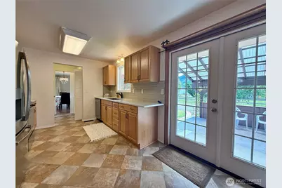 301 Temple Avenue, Morton, WA 98356 - Photo 11