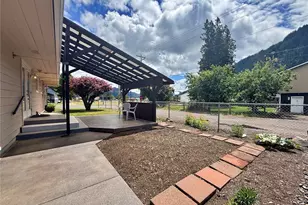 301 Temple Ave, Morton, WA 98356 - Photo 23
