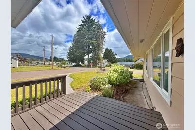 301 Temple Avenue, Morton, WA 98356 - Photo 3