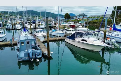 2304 Skyline Way #A-17, Anacortes, WA 98221 - Photo 3