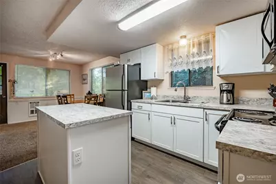 7018 Olympus Way, Glacier, WA 98244 - Photo 11