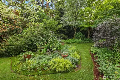 125 NE 135th Street, Seattle, WA 98125 - Photo 33