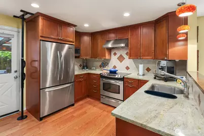 125 NE 135th Street, Seattle, WA 98125 - Photo 11