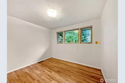 7920 NE 26th Street, Medina, WA 98039 - Photo 9