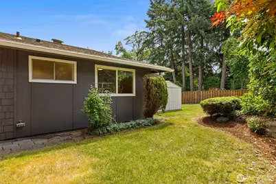 2507 Vashon Court NE, Renton, WA 98059 - Photo 33