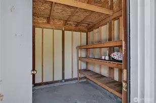 1524 Country Club Dr, Camano Island, WA 98282 - Photo 27